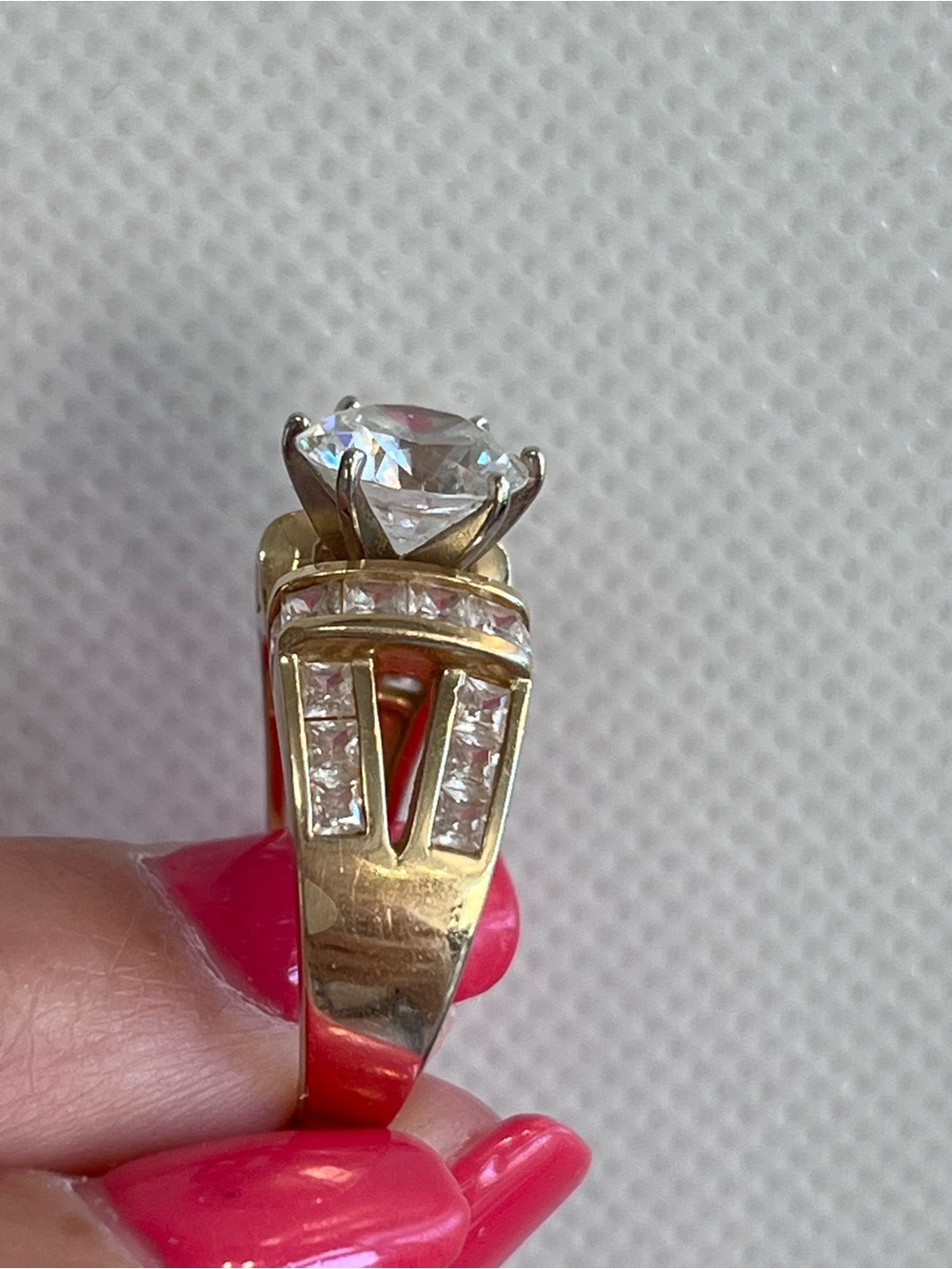 Beautiful 14K Gold CZ Ring - Picture 6 of 14